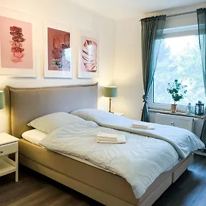  Apartment Fuer 3 Gaeste Messe- Und Citynah Deutschland